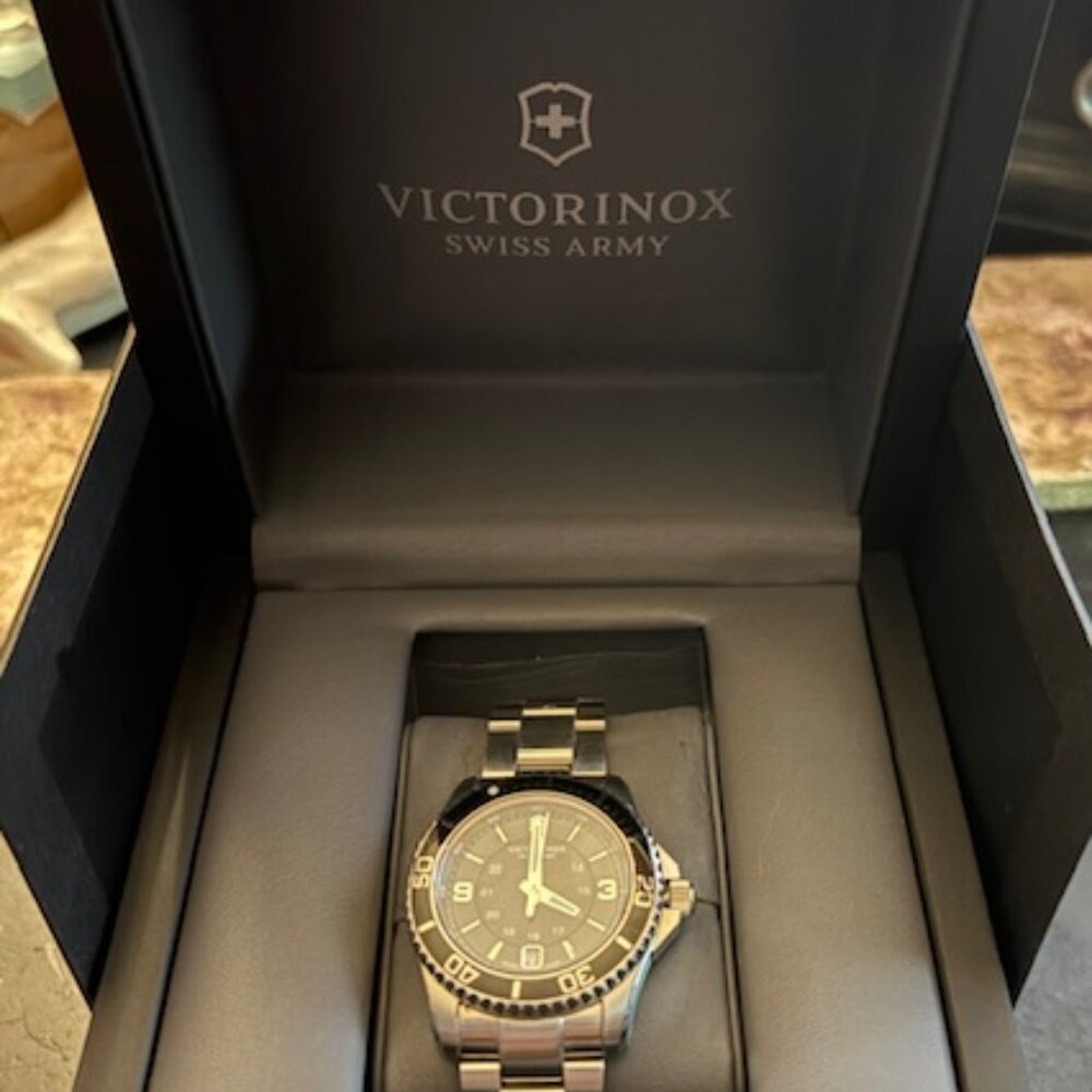 Ladies Stainless Steel Diving Victorinox Watch